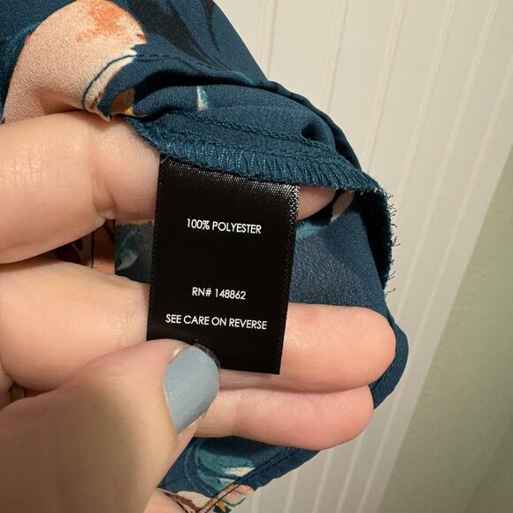 Torrid Teal Floral Harper Blouse Flutter Sleeves Plus Size 3X - Picture 5 of 6